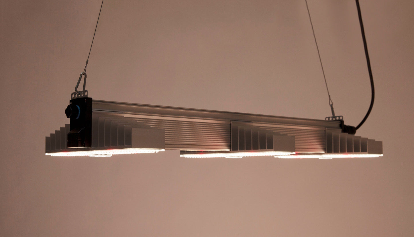 SANlight EVO 3-100 1.5 LED Leuchte 545 µmol/s bei 200 Watt