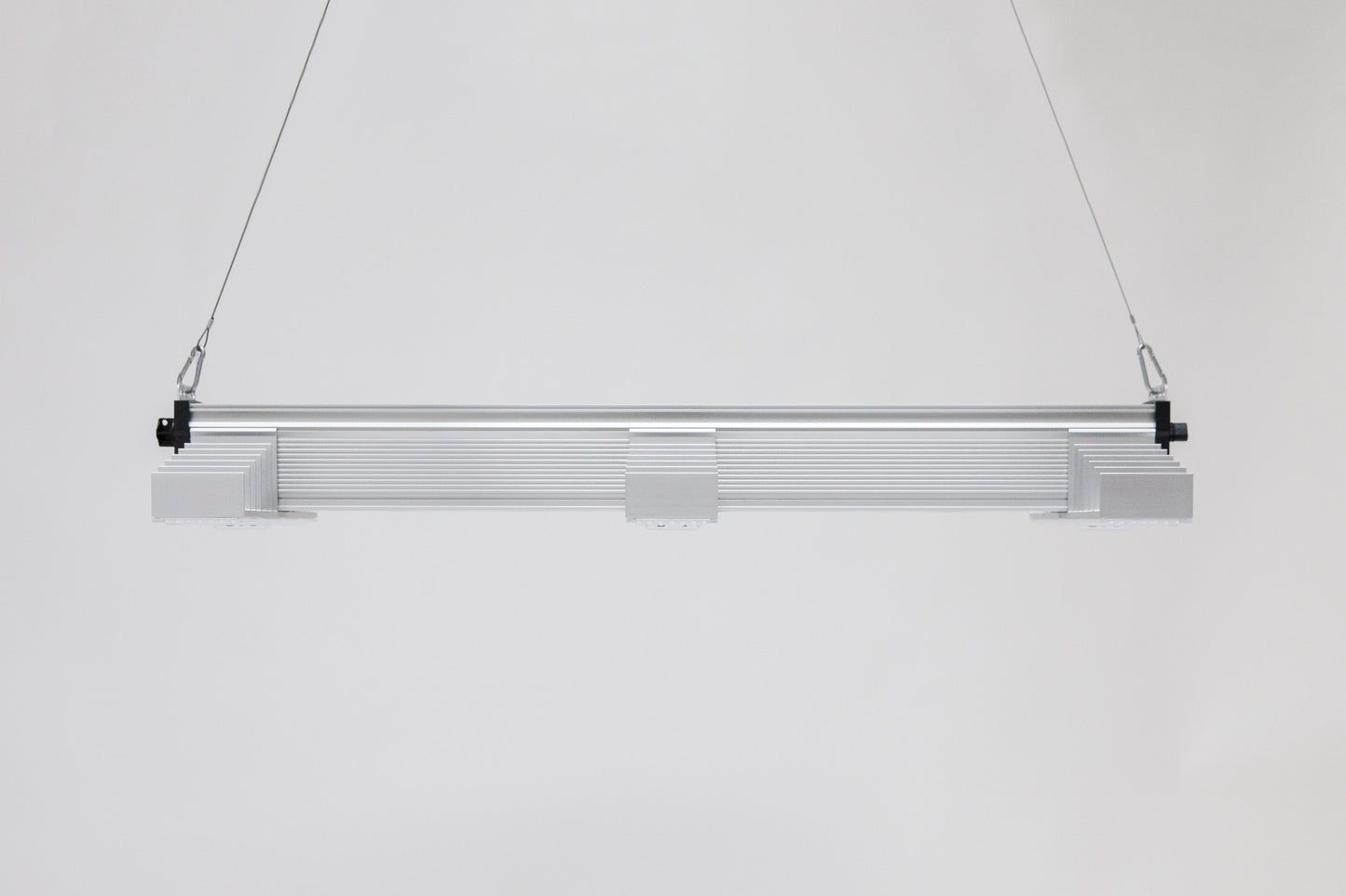 SANlight EVO 3-100 1.5 LED Leuchte 545 µmol/s bei 200 Watt