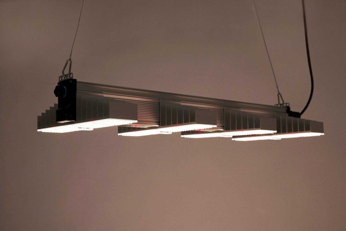 SANlight EVO 4-80 1.5 LED Leuchte 725µmol/s bei 265Watt