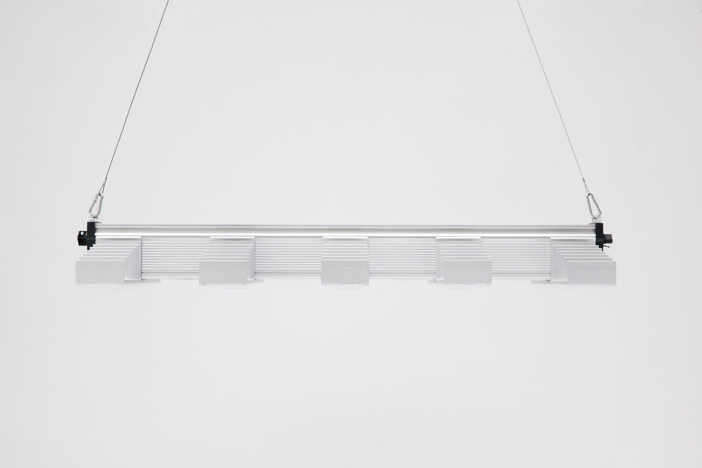Sanlight EVO 5-100 1.5 LED Leuchte 915 µmol/s bei 340 Watt