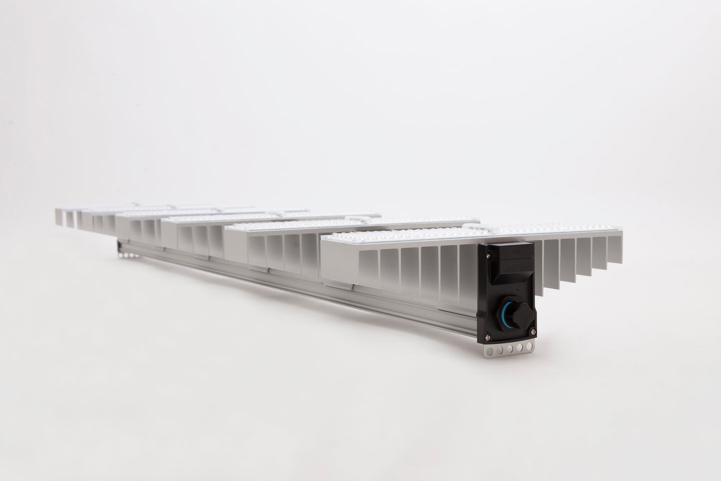 Sanlight EVO 6-150 1.5 LED Leuchte 1090 µmol/s bei 400 Watt